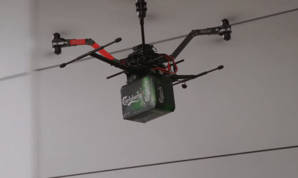 Carlsberg gaat bier bezorgen met drone!